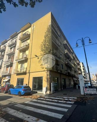 NEGOZIO A CHIVASSO