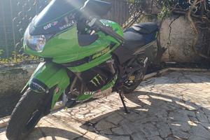 Kawasaki Ninja 250R - 2012