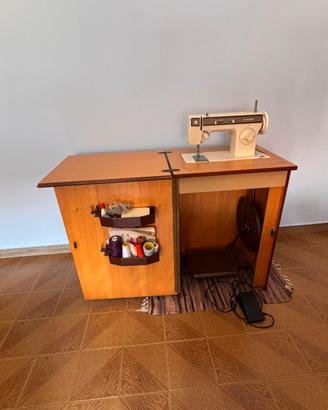 Macchina da cucire Singer vintage