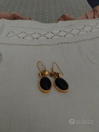 orecchini in oro e onice