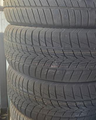 4 gomme 235/50/19 2 nuove imperial invernali + 2