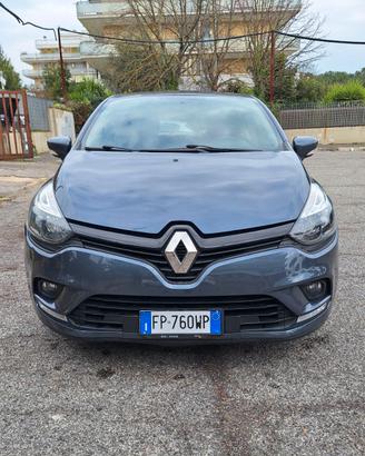 Renault Clio – Neopatentati, bassi consumi