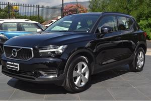 VOLVO XC40 T2 Momentum Pro