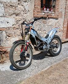 Trial Beta Techno 125 - DOUGIE LAMPKIN REPLICA -