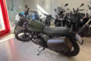 Triumph Bonneville 800 Cafe race