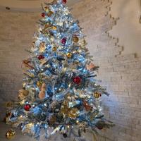 albero di natale innevato 