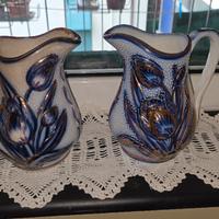 Coppia brocche vintage in ceramica artistica stile