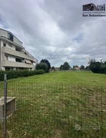 Terreno di 759 m² a Forlì