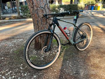 Orbea Alma M50. XT tgL 2021 telaio carbonio