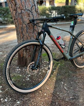 Orbea Alma M50. XT tgL 2021 telaio carbonio