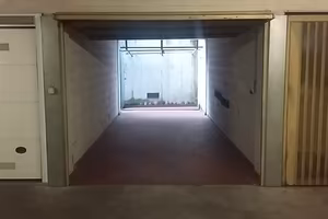 Box auto a bolzano in via palermo