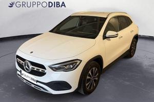 Mercedes-Benz GLA GLA-H247 2020 Benzina 180 E...