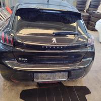 Peugeot 208 PER RICAMBI