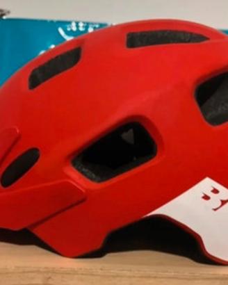 Casco rosso come nuovo
