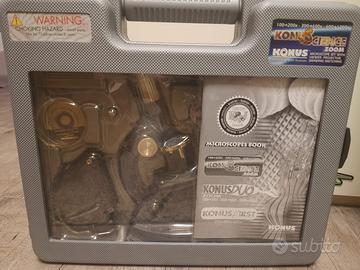 Microscopio Konus con vetrini preparati