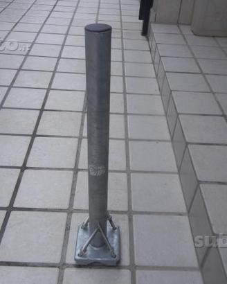Supporti per antenna parabolica (satellitare)