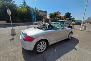 AUDI TT 1ª serie - 2000