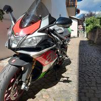 Aprilia RSV4 RF 2018