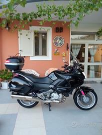 Honda Deauville 700