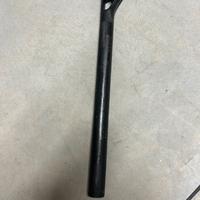 Reggisella carbonio arretrato