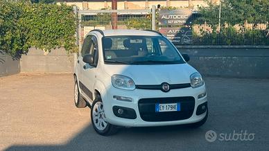 Fiat Panda 0.9 TwinAir Turbo Natural Power Lounge