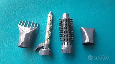 Quattro accessori per spazzola asciugacapelli