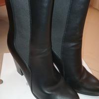 Stivaletto nero Tata