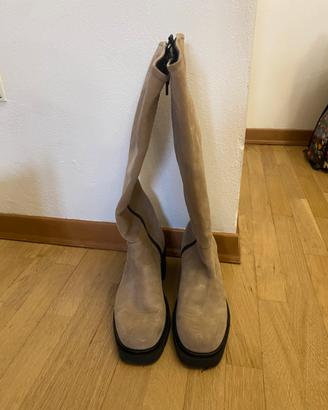 Stivali donna misura 40