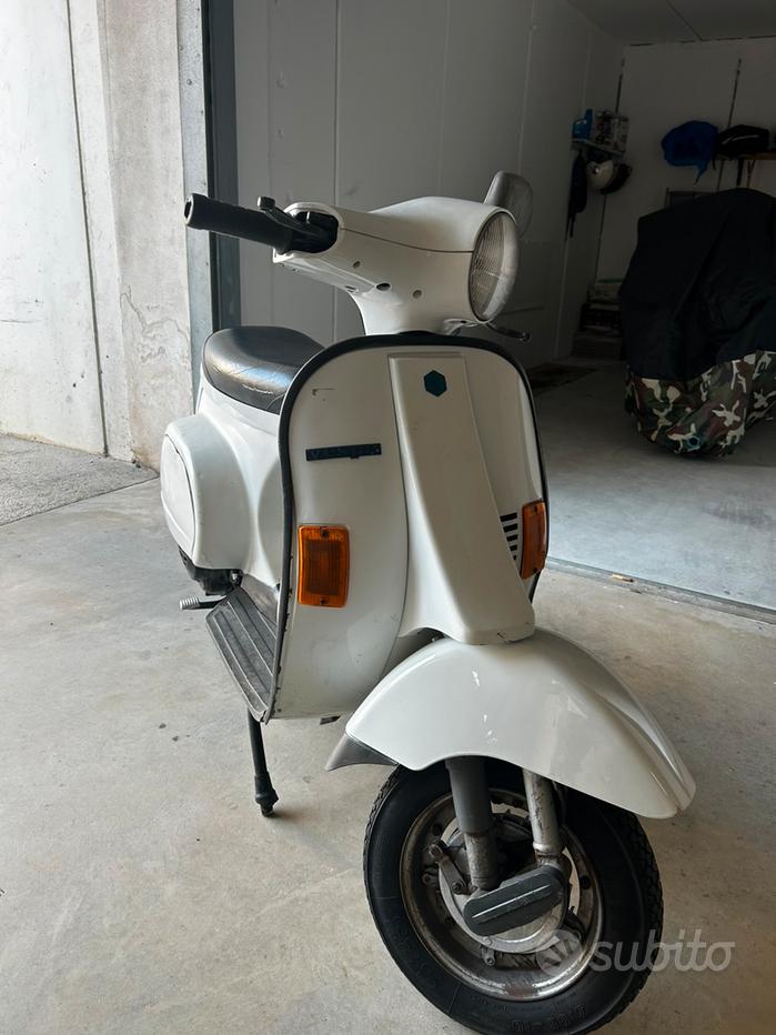 Motorroller Vespa V5n2m Vespa 125 2010 Sold At Auction 2009 Vespa
