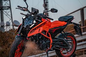 Ktm duke 390 condizioni da vetrina
