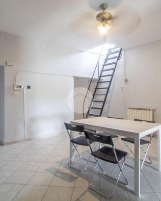 2 LOCALI A PALOMBARA SABINA