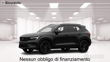 VOLVO Xc40 B3 Mild Hybrid Automatico Plus Black Ed