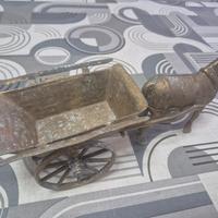 Manufatto in Bronzo Antico – Cavallo con Carretto 