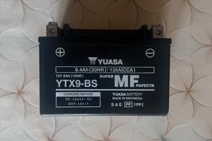Batteria Moto YUASA YTX9-BS - Nuova Sigillata