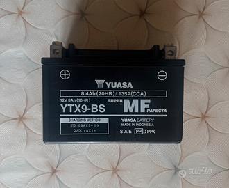 Batteria Moto YUASA YTX9-BS - Nuova Sigillata