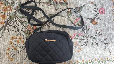 Borsa piccola a tracolla