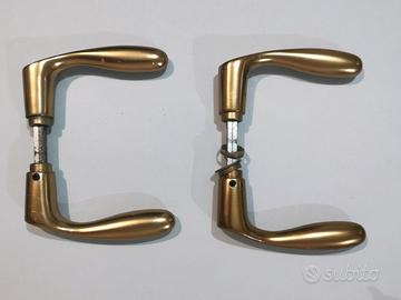 Lotto 2 coppie di maniglie per porte interne