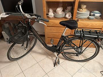 City bike elettrica - donna Montana
