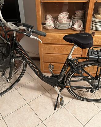 City bike elettrica - donna Montana