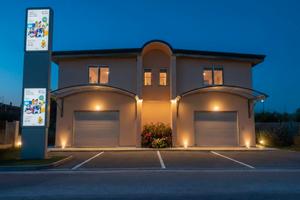 Vendita di edificio Commerciale /Residenziale