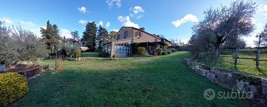 CASALE IN PIETRA SUL LAGO TRASIMENO