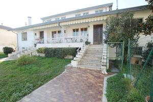 Villa di 210 m² con 5 locali a Selvazzano Dentro