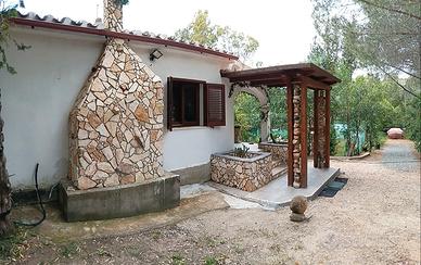 Villa indipendente con terreno Vill. dei Gigli