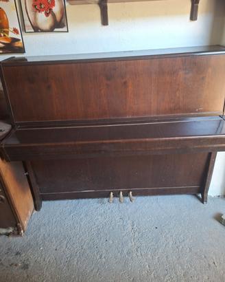 pianoforte  verticale PETROF  