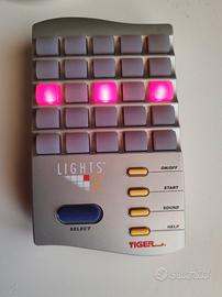 RARO Lights Out Tiger Electronics 1995 | Vintage