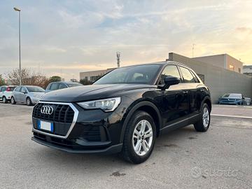 Audi Q3 35 TDI S TRONIC BUSINESS 2.0 150CV Automat