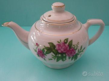 Teiera in porcellana
