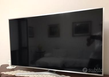 TV Smart Samsung 55" 4K UHD UE55MU6400 difetto LED