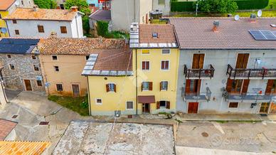 CASA DI CORTE A CERRO VERONESE