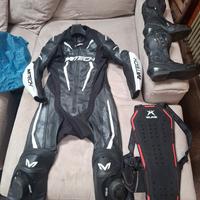 tuta intera e accessori 
